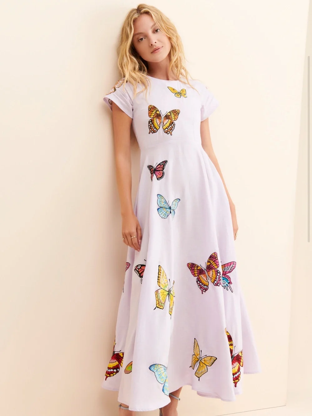 Fanm Mon Lavender Butterfly Embroidered
Papiyon Maxi Dress - Picture 11 of 16